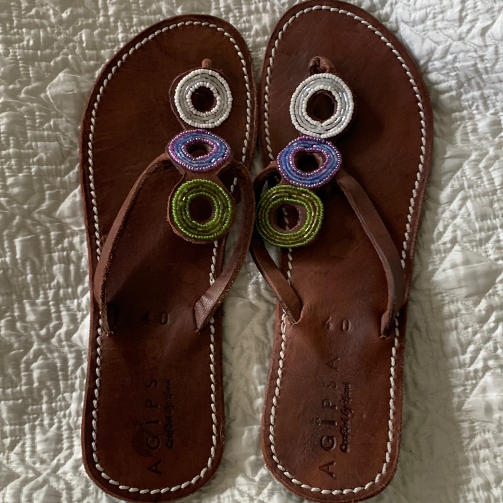 Anthropologie Aspiga leather beaded flip flop sandals, VGUC, size 40 euro(US 9)
